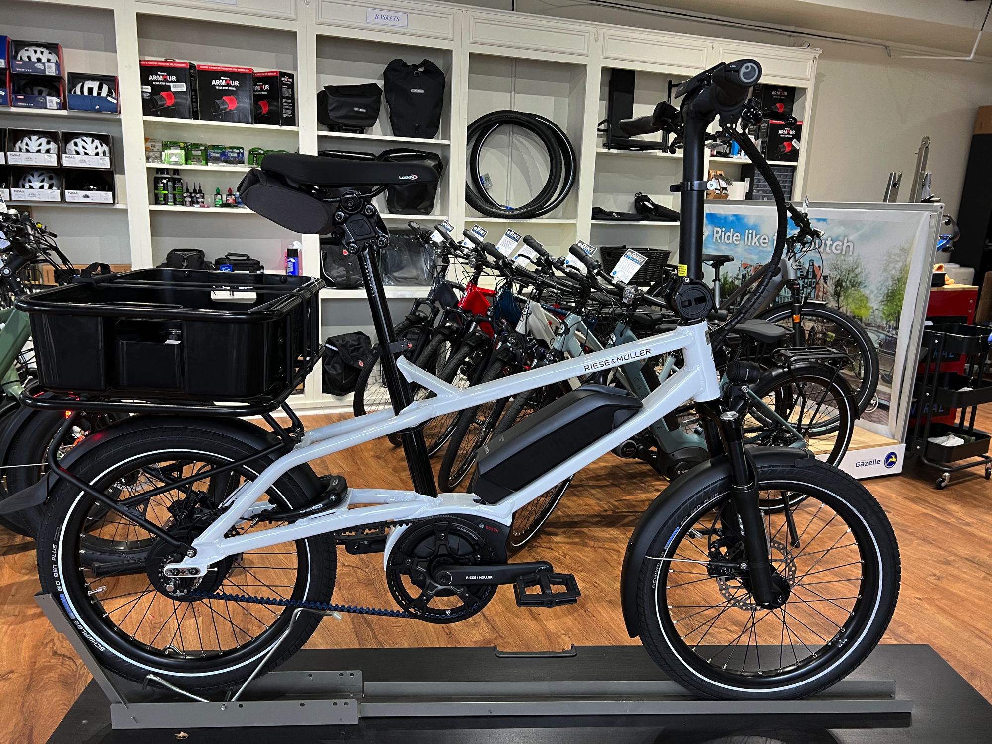 Featured image for “2022 Riese & Muller Tinker Silent Vario, German Engineered Compact Cargo eBike!”